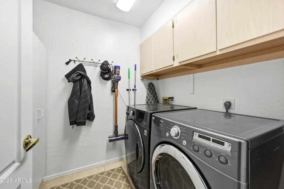 Real Estate Picture 36