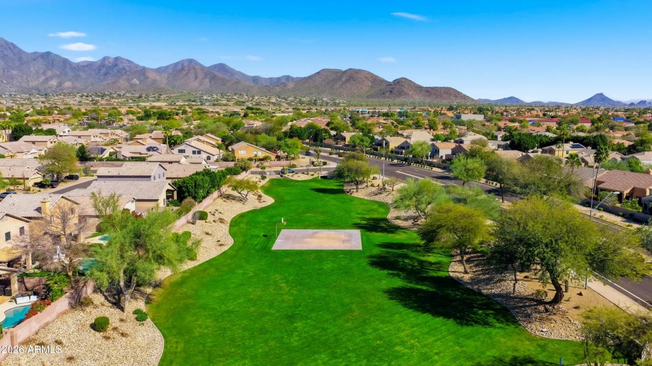 Real Estate Picture 74