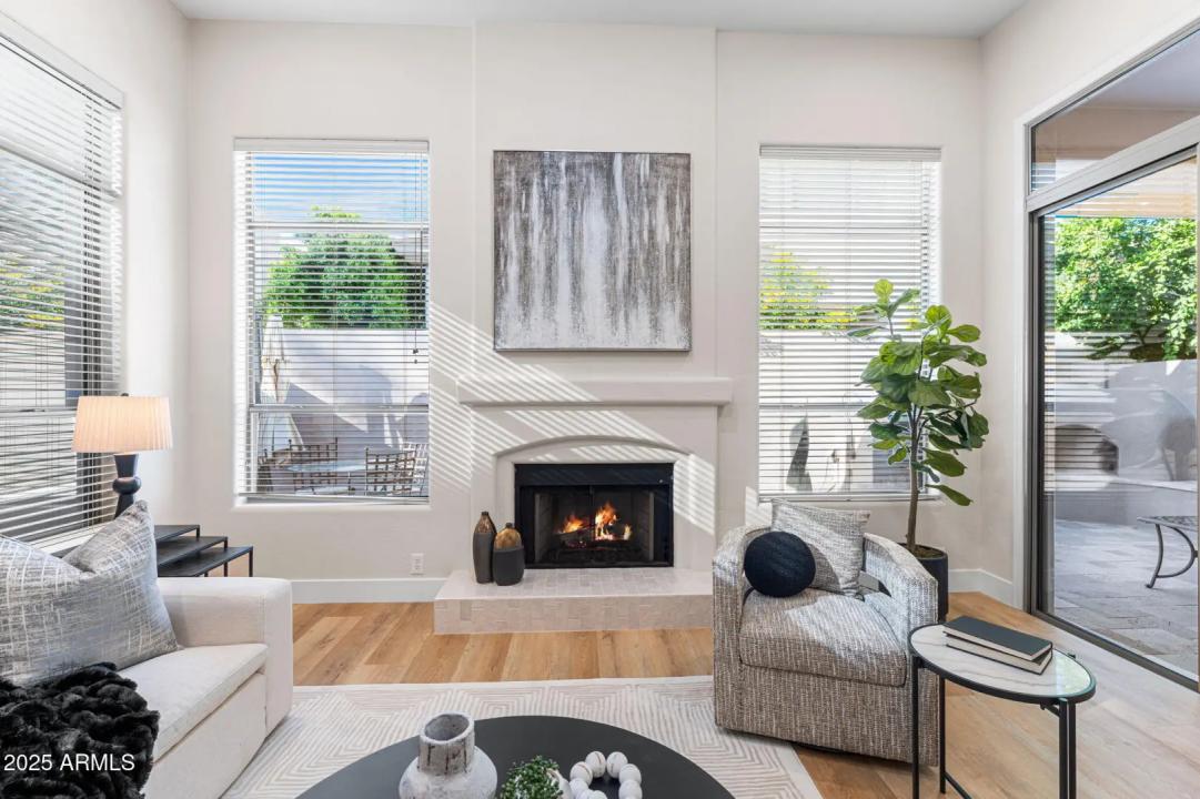 Real Estate Picture 10