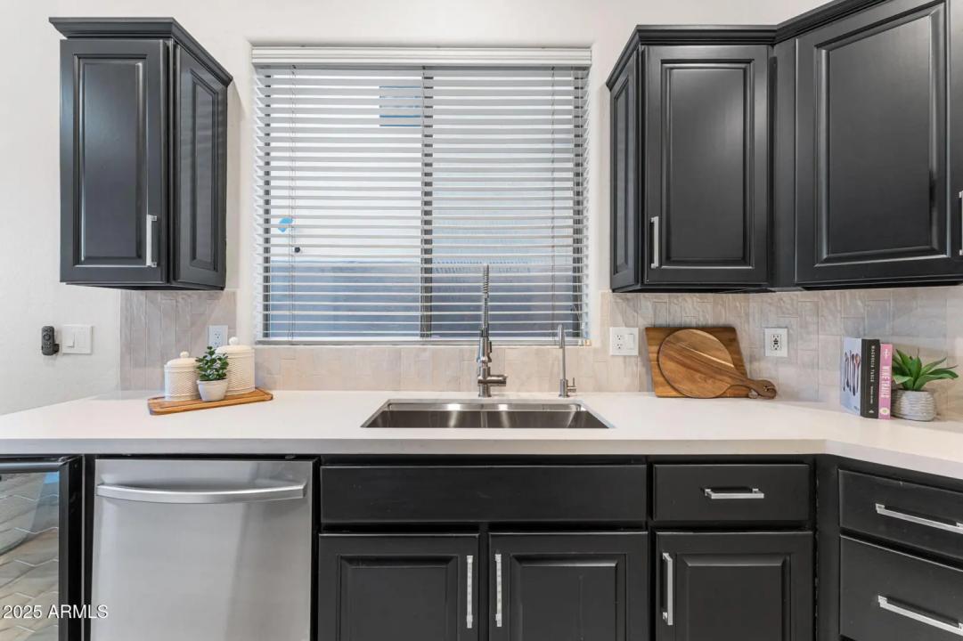 Real Estate Picture 15