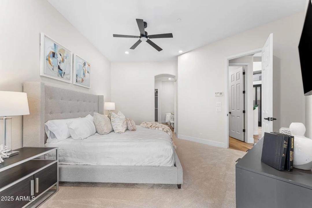 Real Estate Picture 19