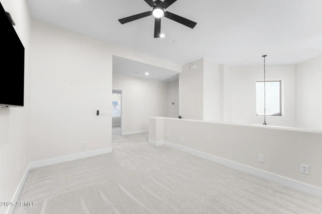 Real Estate Picture 34