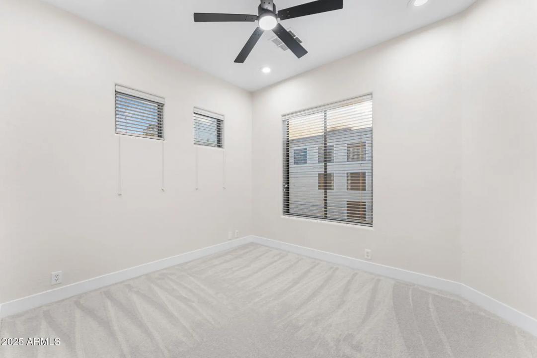 Real Estate Picture 37