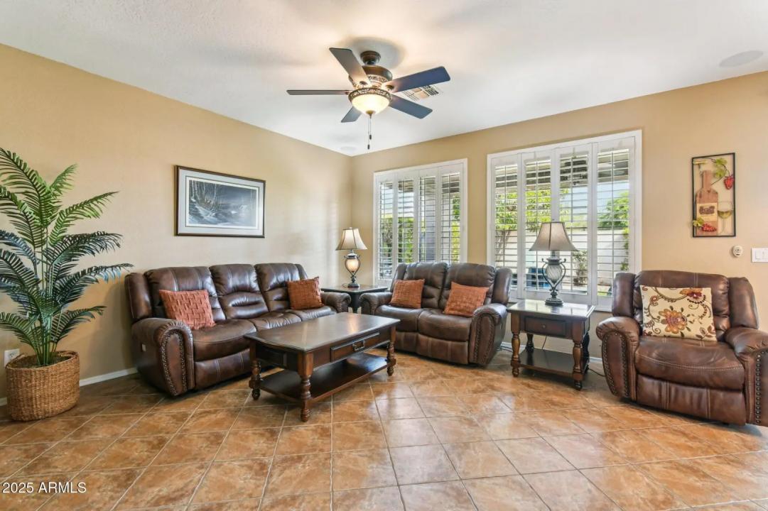 Real Estate Picture 7