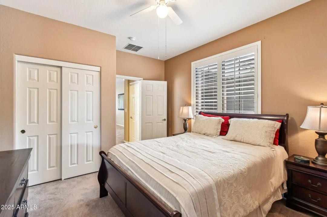 Real Estate Picture 13