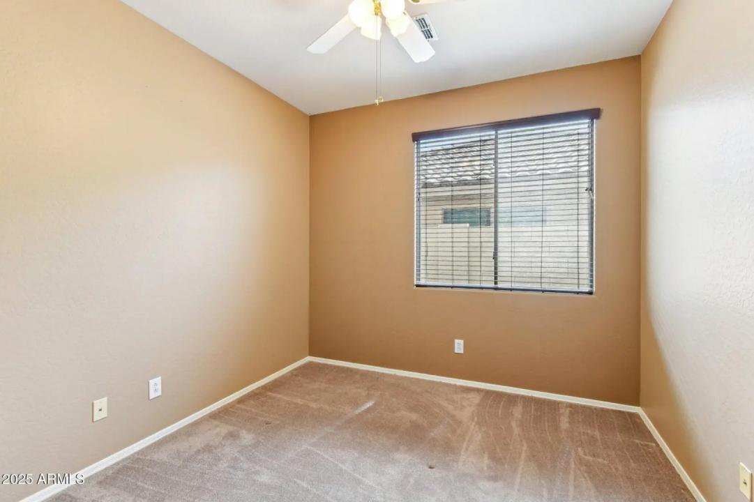 Real Estate Picture 30