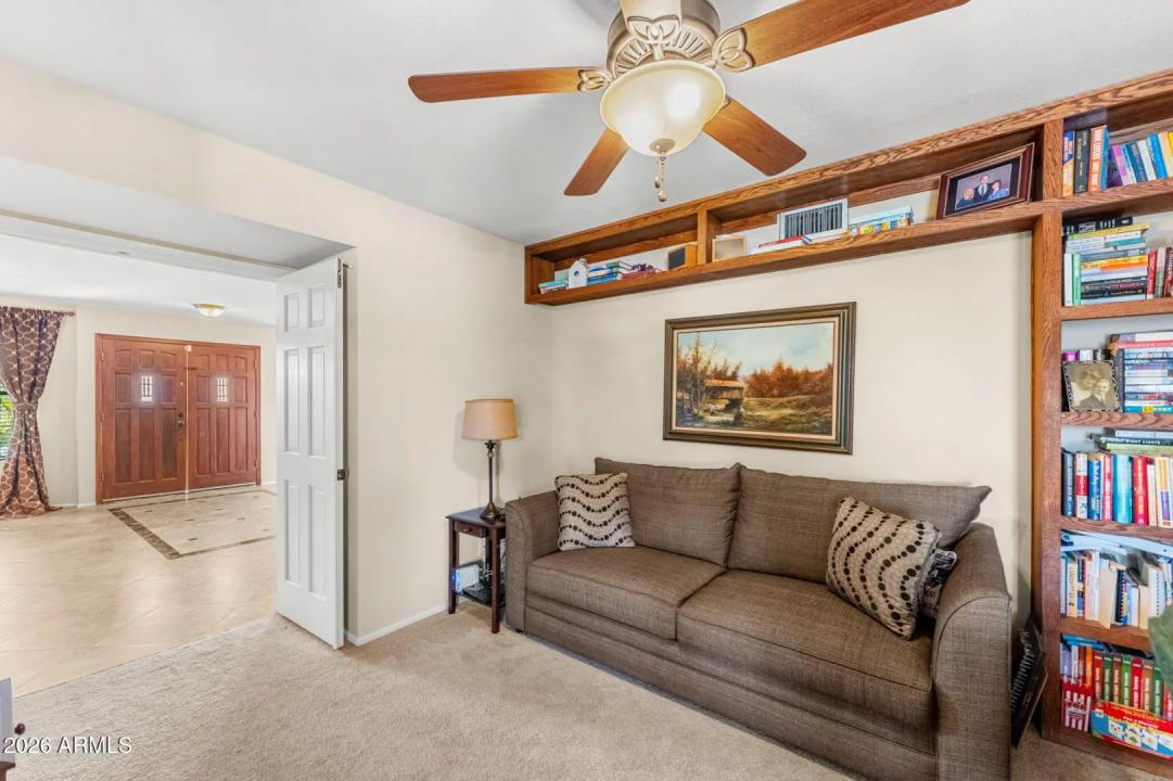 Real Estate Picture 17