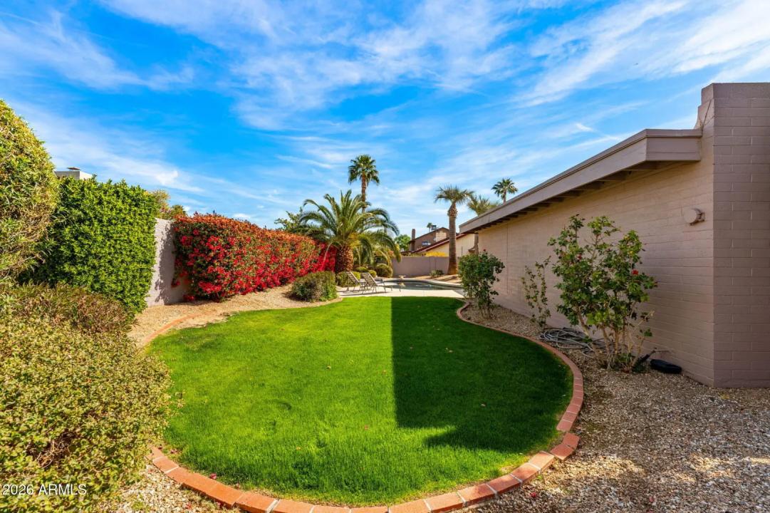 Real Estate Picture 29