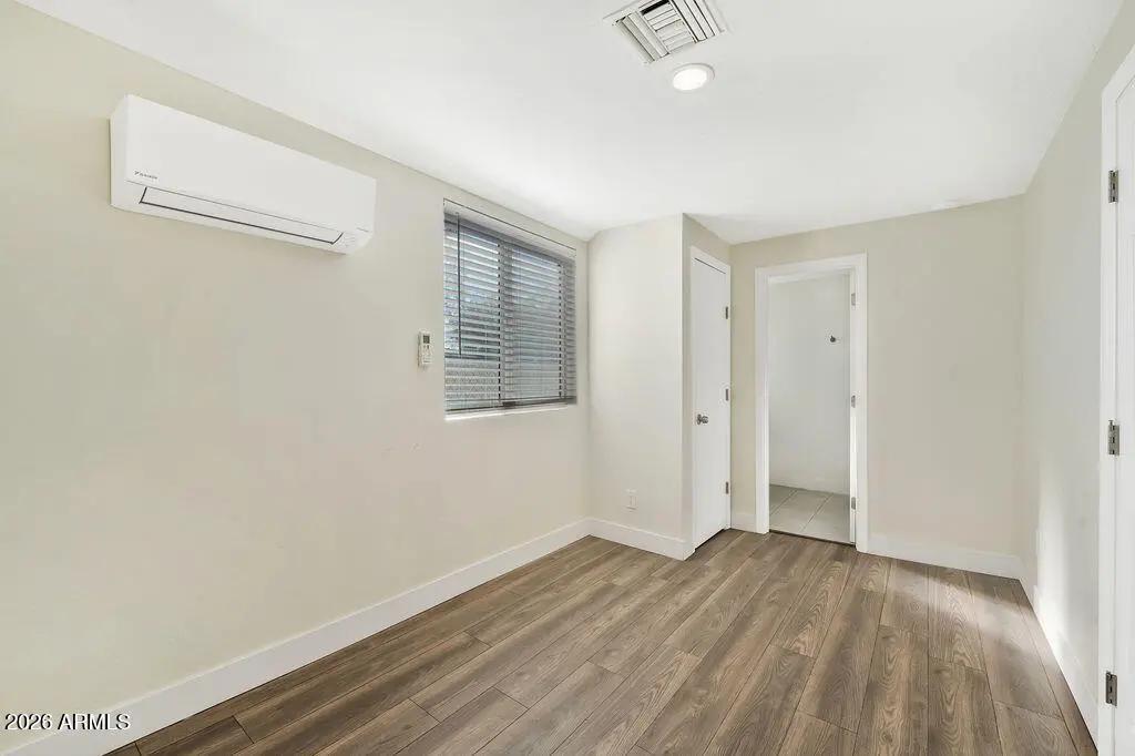 Real Estate Picture 10