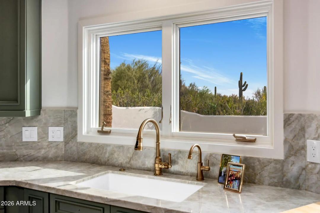 Real Estate Picture 13