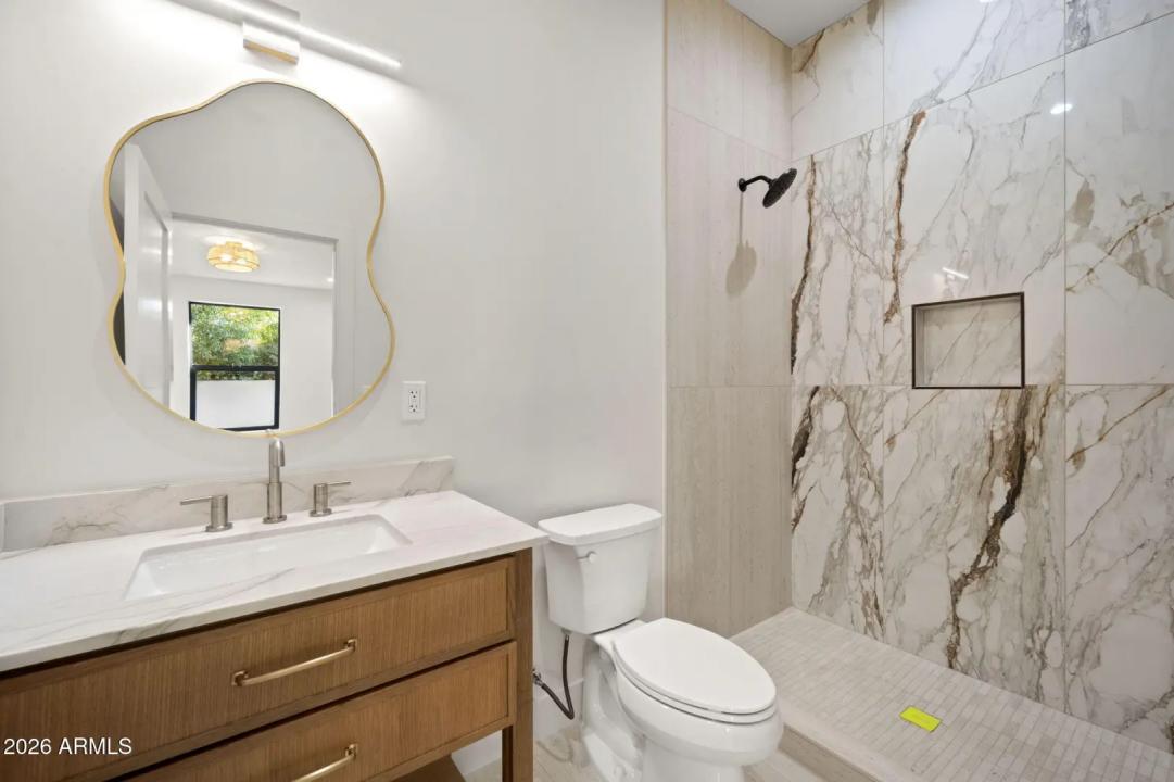 Real Estate Picture 27