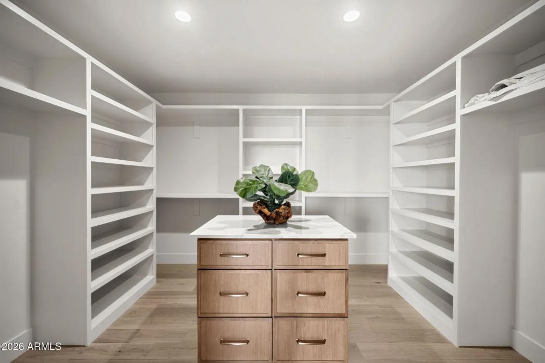 Real Estate Picture 20