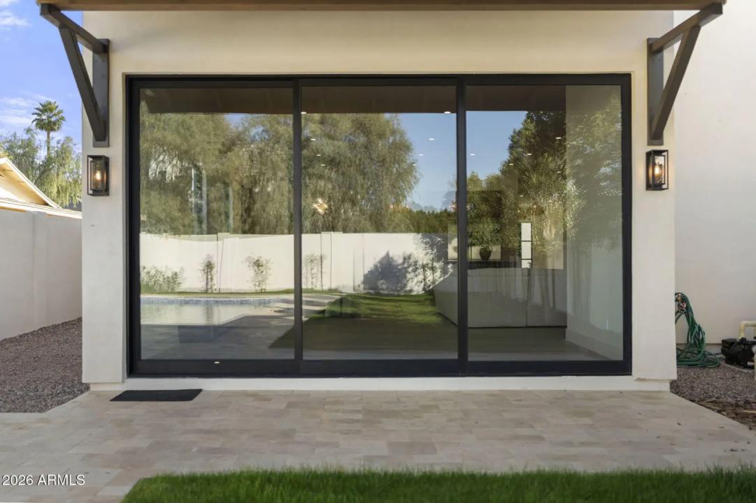 Real Estate Picture 32