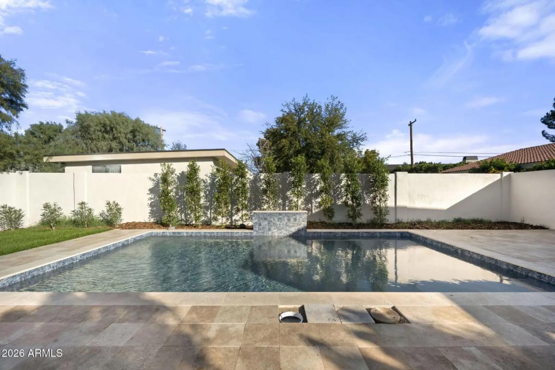 Real Estate Picture 34