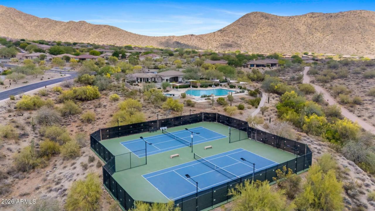 Real Estate Picture 19