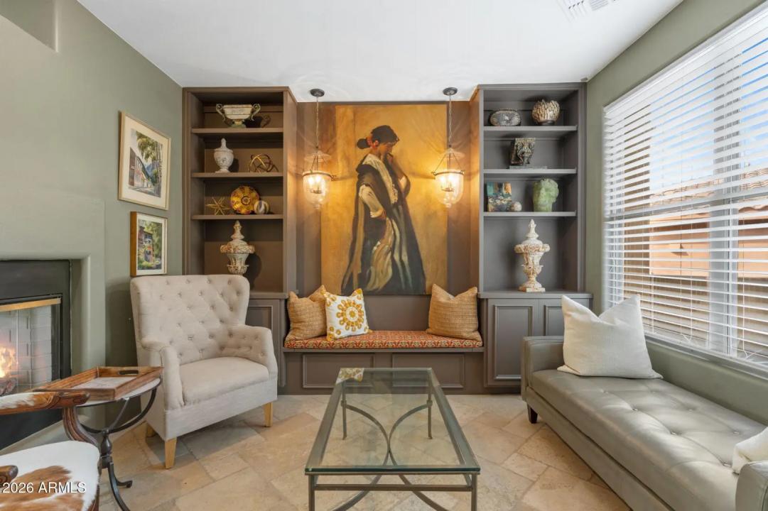 Real Estate Picture 3