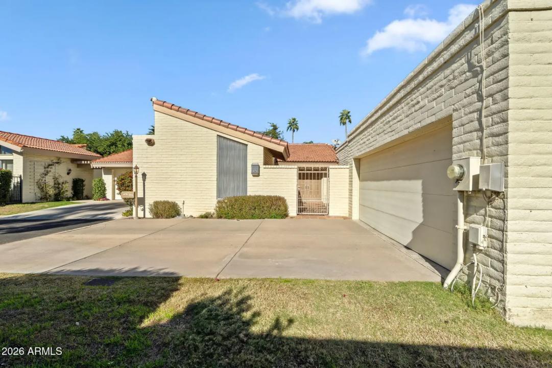 Real Estate Picture 2