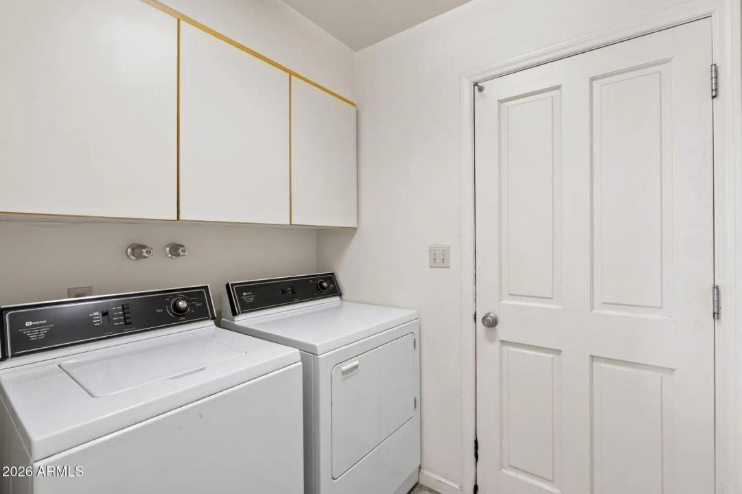 Real Estate Picture 17