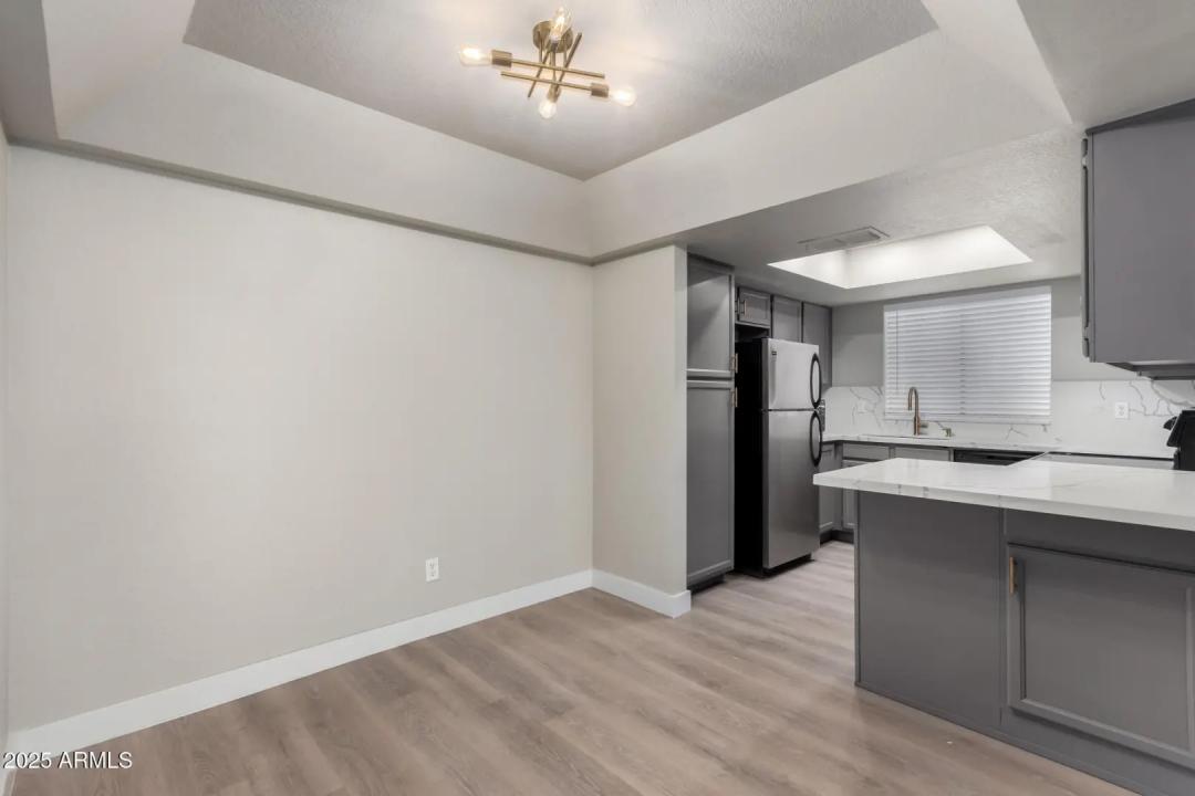 Real Estate Picture 8