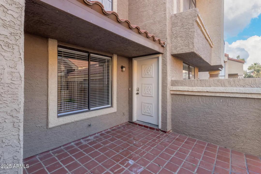 Real Estate Picture 12