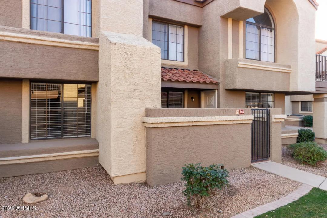 Real Estate Picture 13