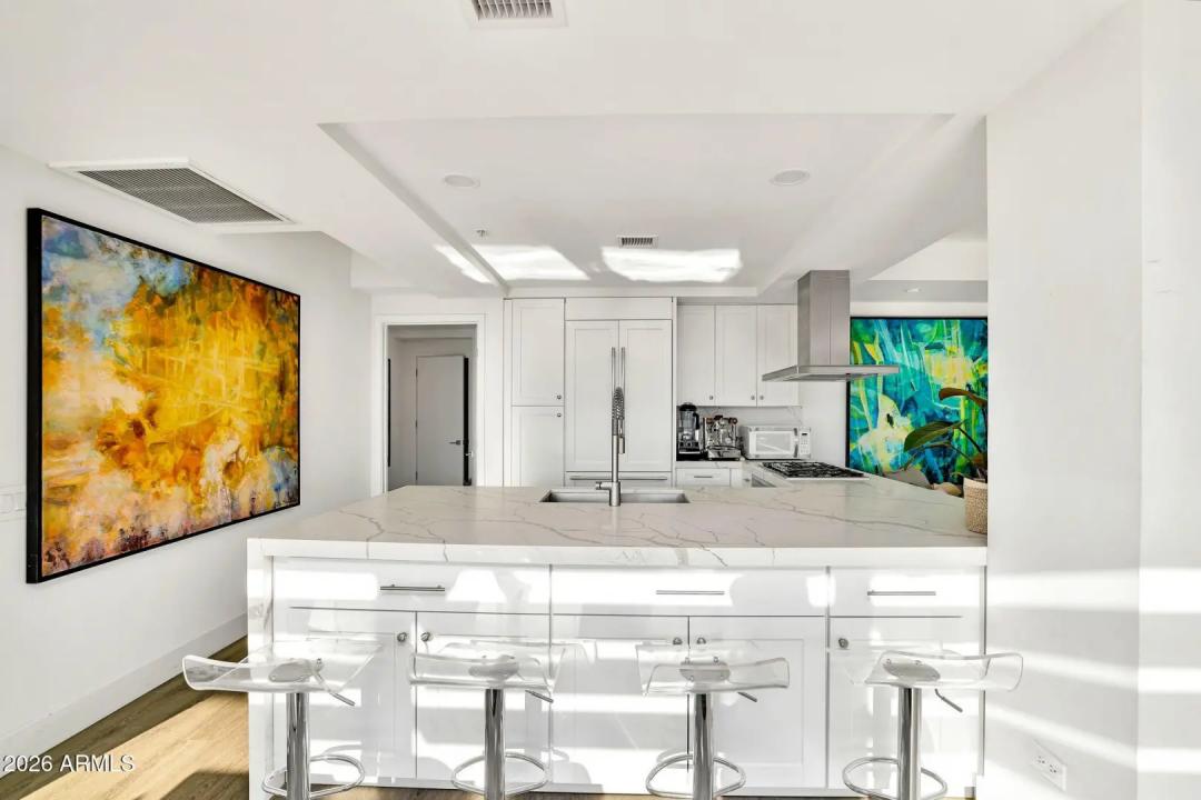 Real Estate Picture 13