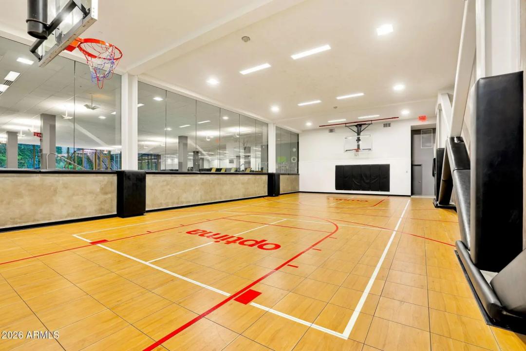 Real Estate Picture 36