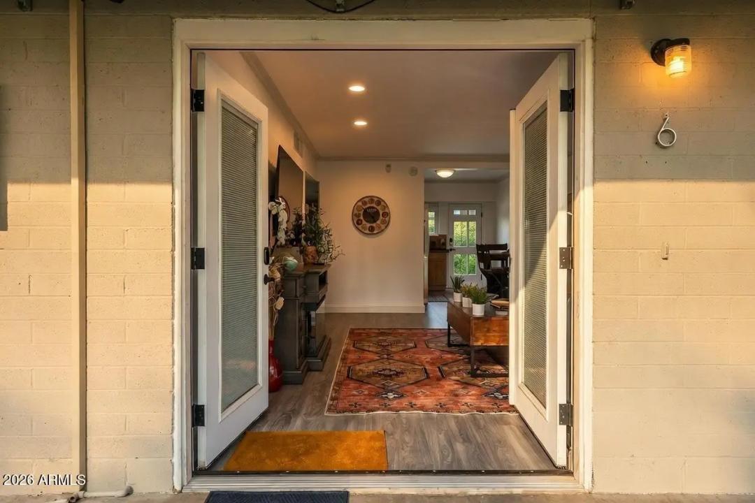 Real Estate Picture 5