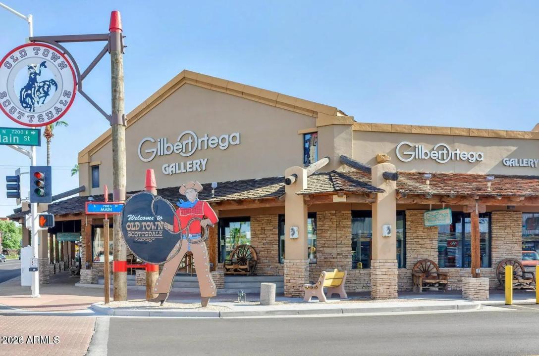 Real Estate Picture 13