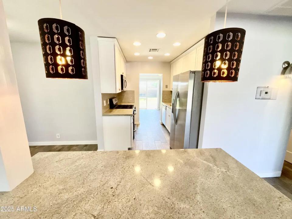 Real Estate Picture 7