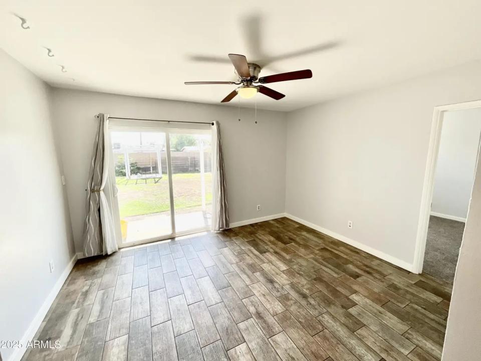 Real Estate Picture 8