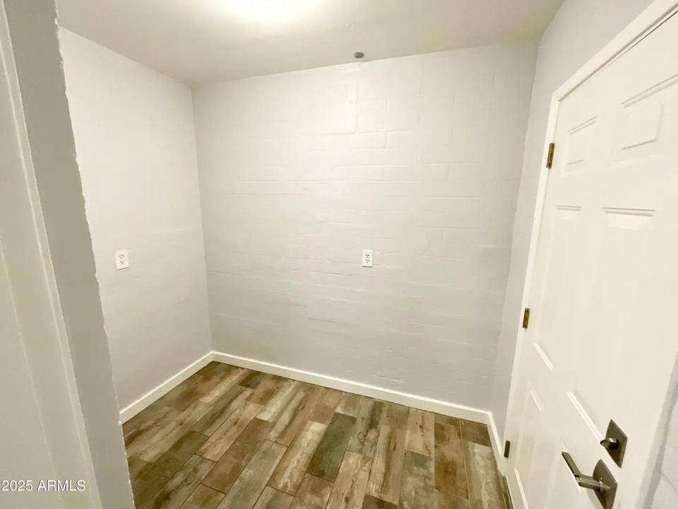 Real Estate Picture 10