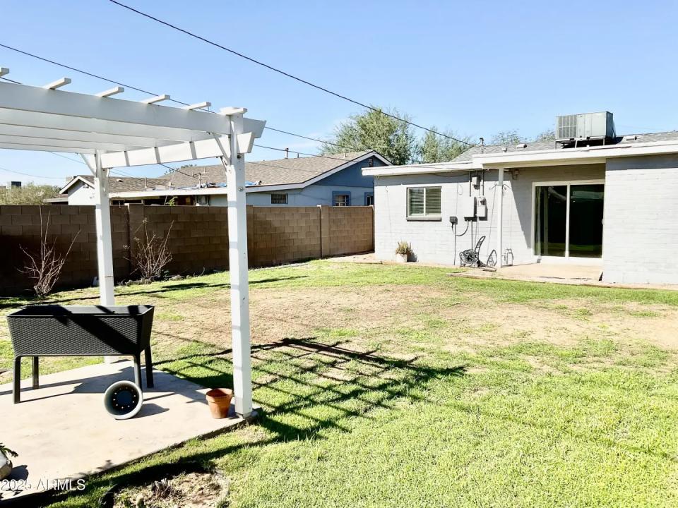 Real Estate Picture 20