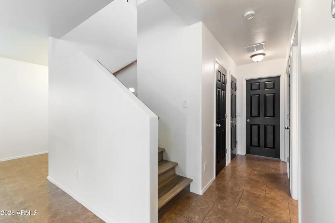 Real Estate Picture 18