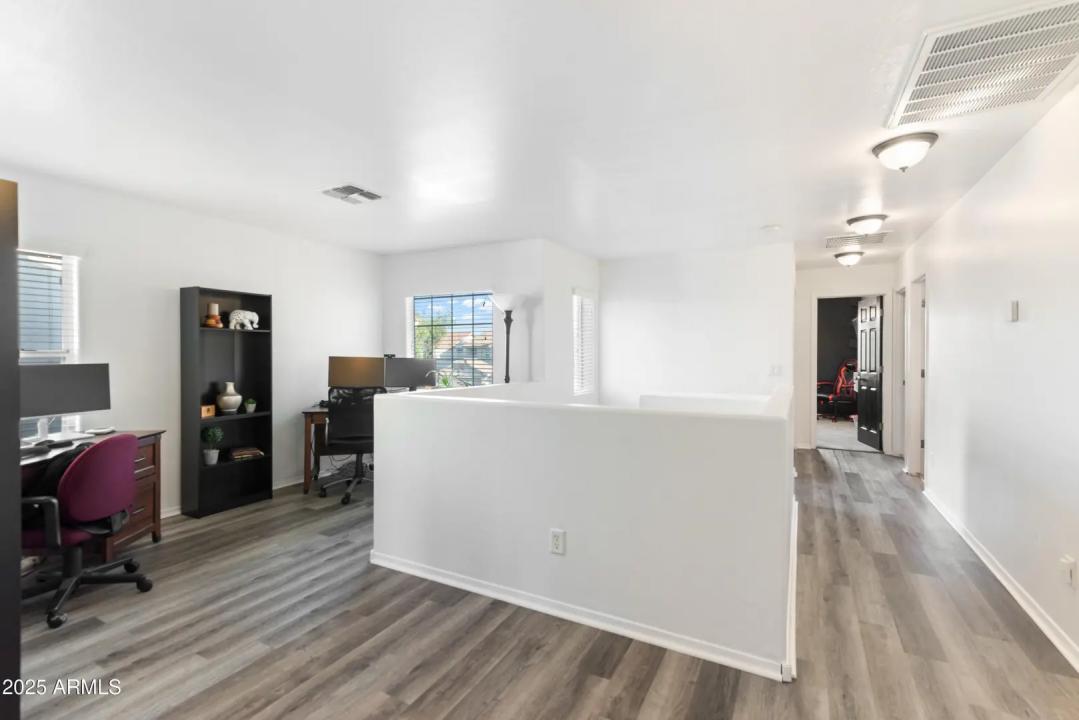 Real Estate Picture 20