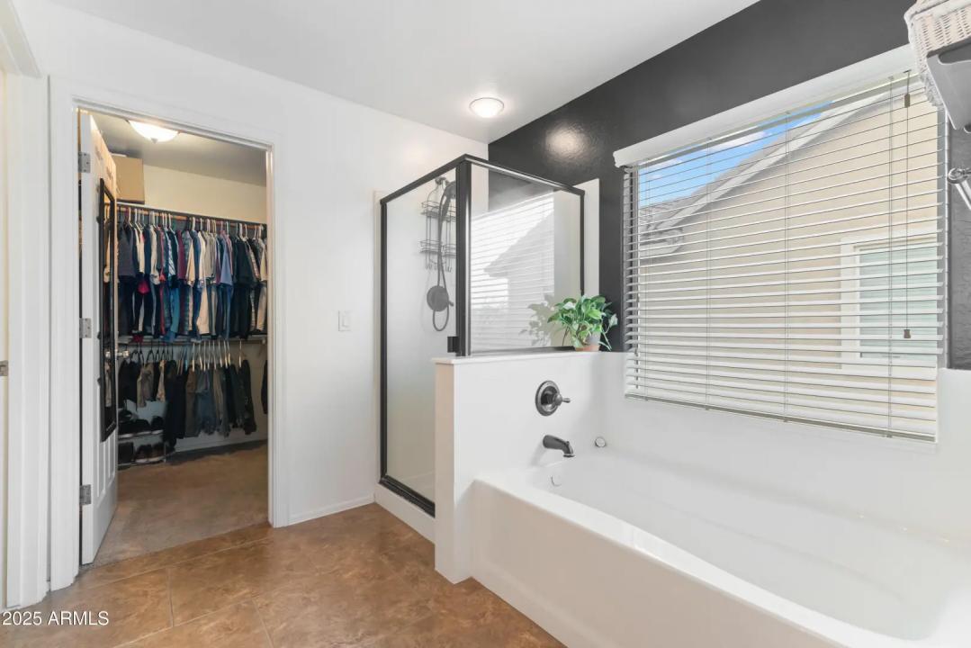 Real Estate Picture 25