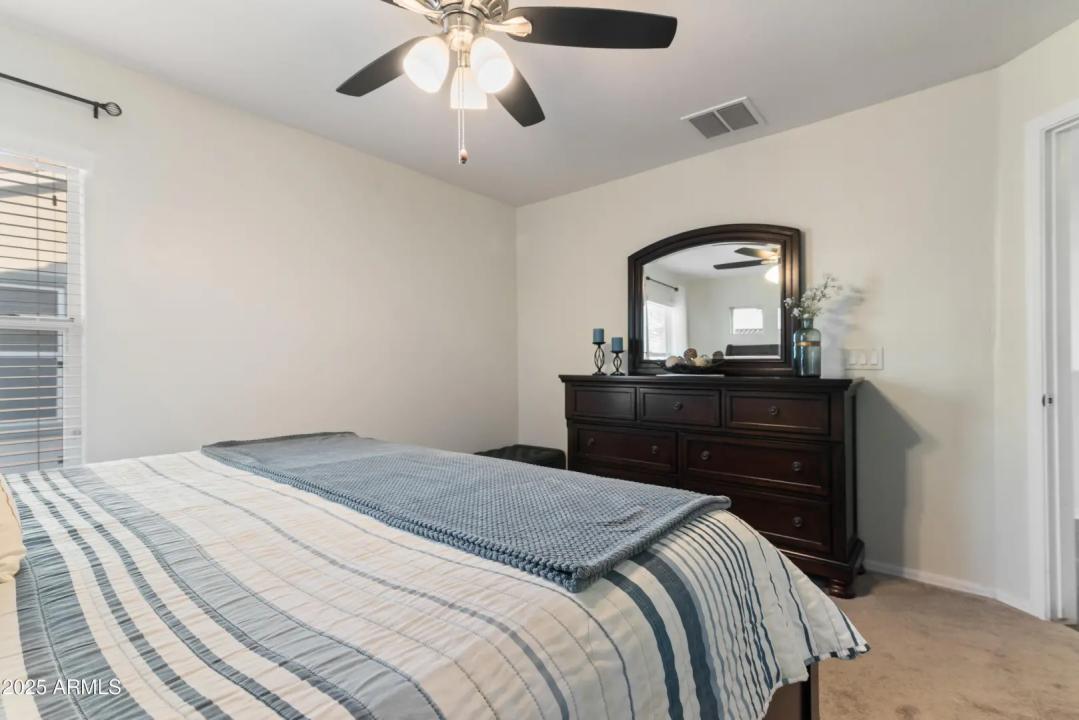 Real Estate Picture 32