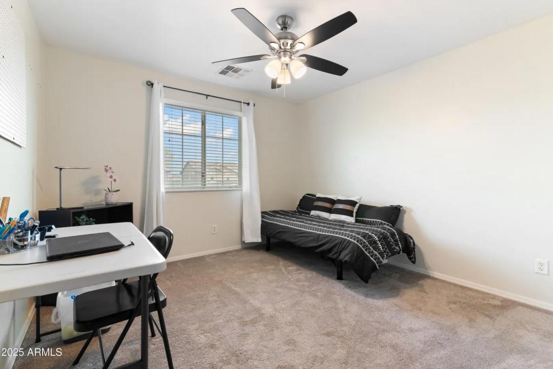 Real Estate Picture 36