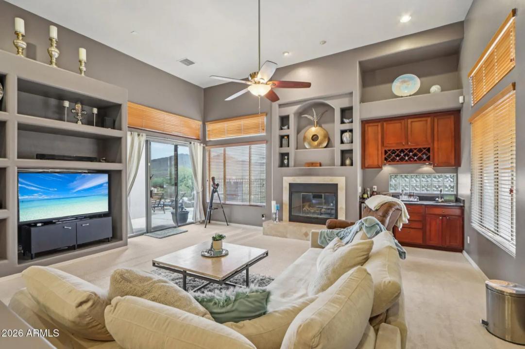 Real Estate Picture 15