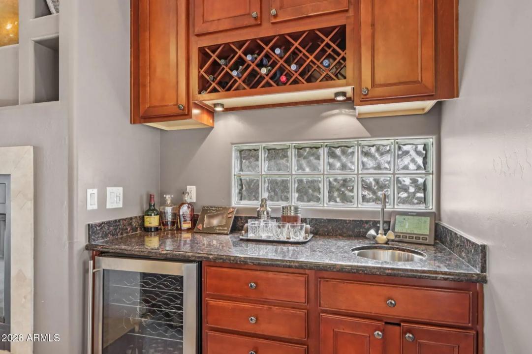 Real Estate Picture 17