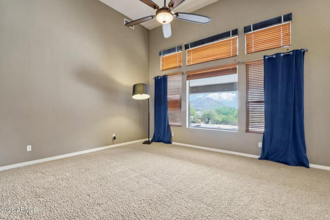 Real Estate Picture 7