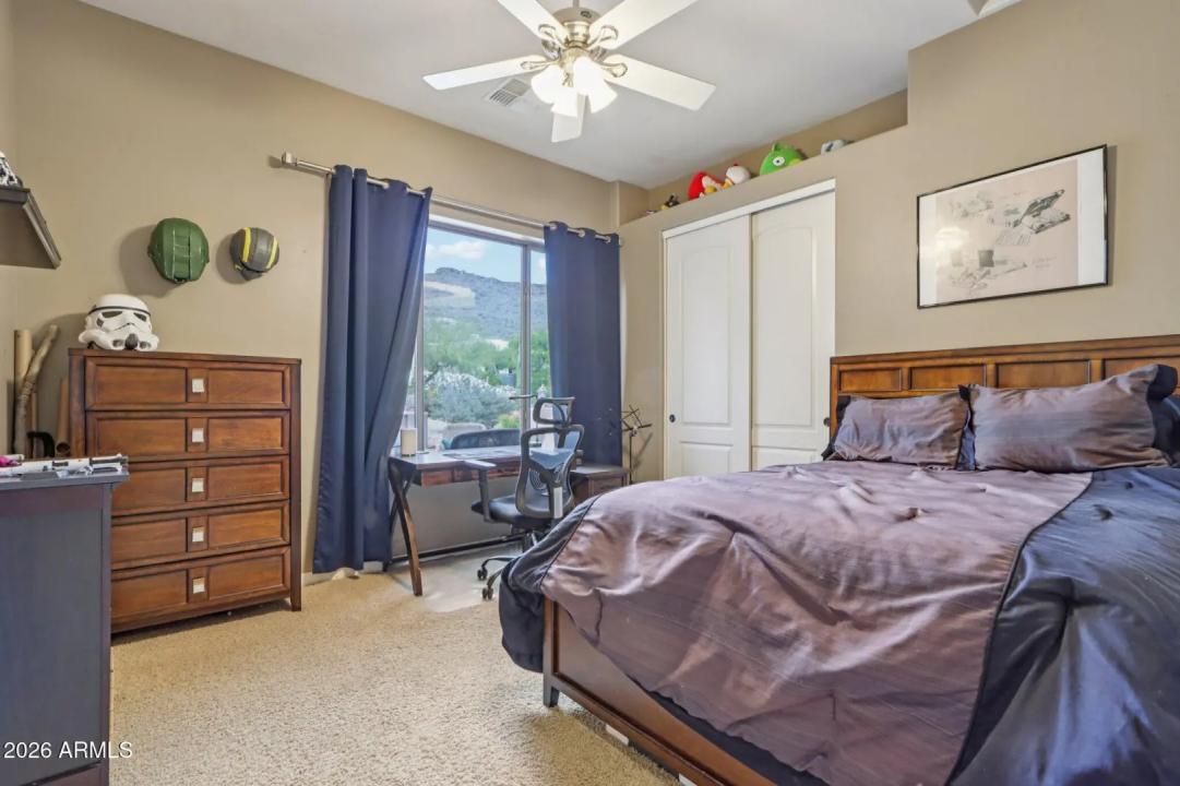 Real Estate Picture 18