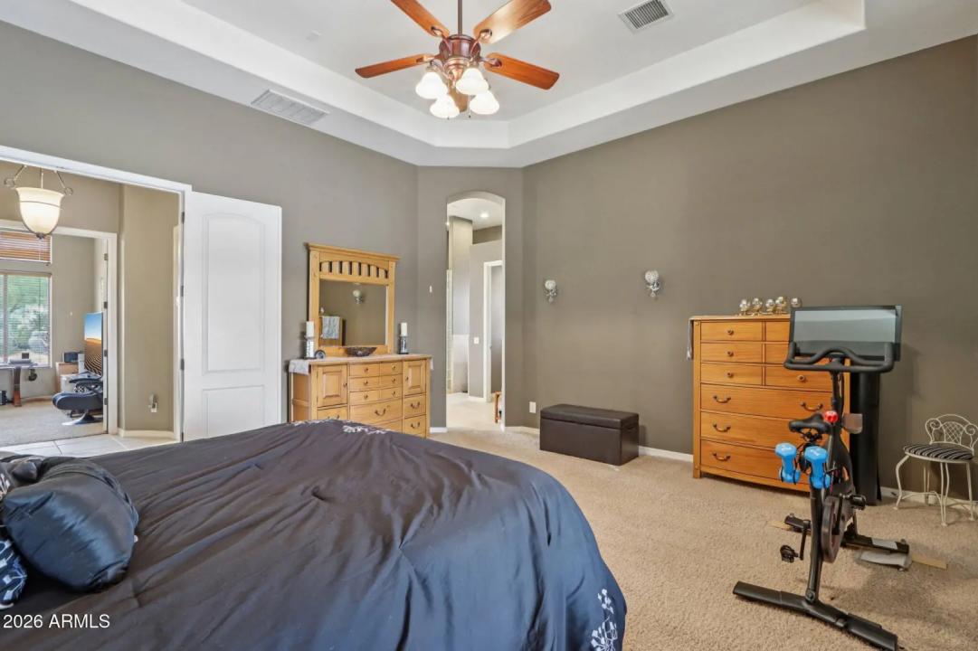 Real Estate Picture 24