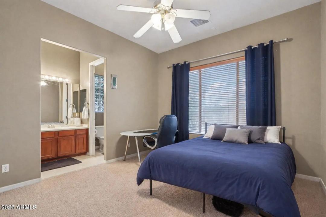 Real Estate Picture 18