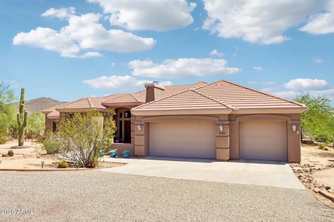 Real Estate Picture 3