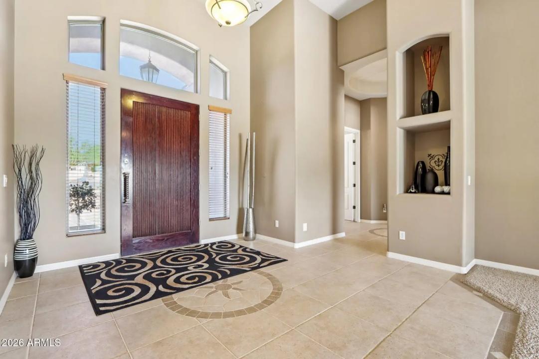 Real Estate Picture 6