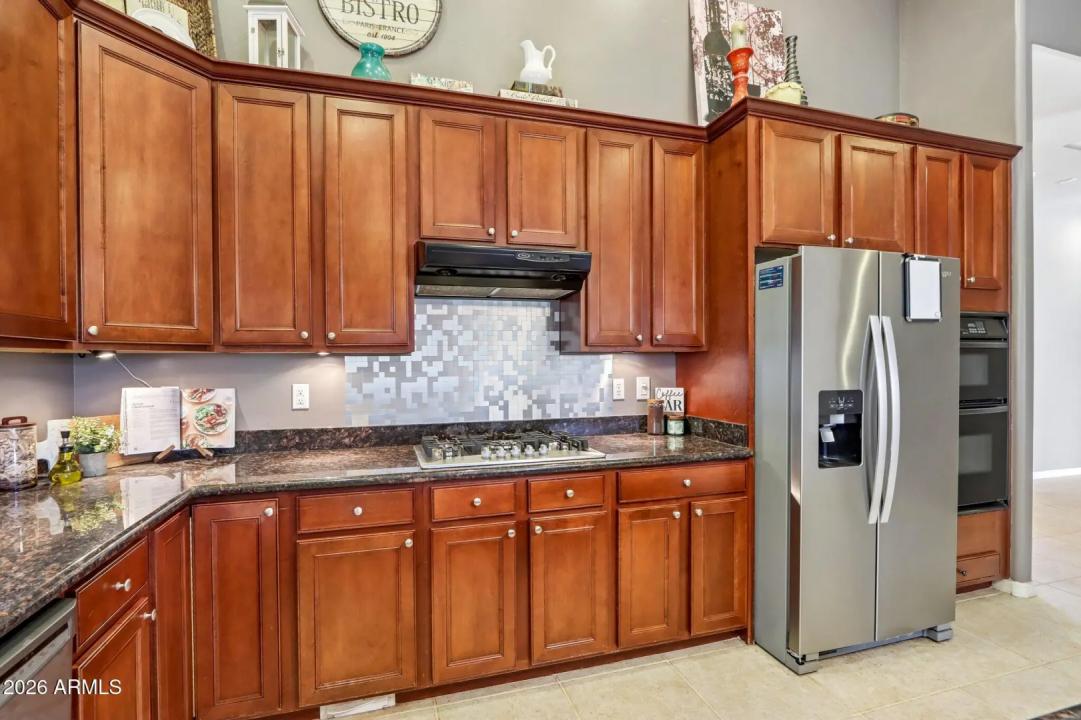 Real Estate Picture 14