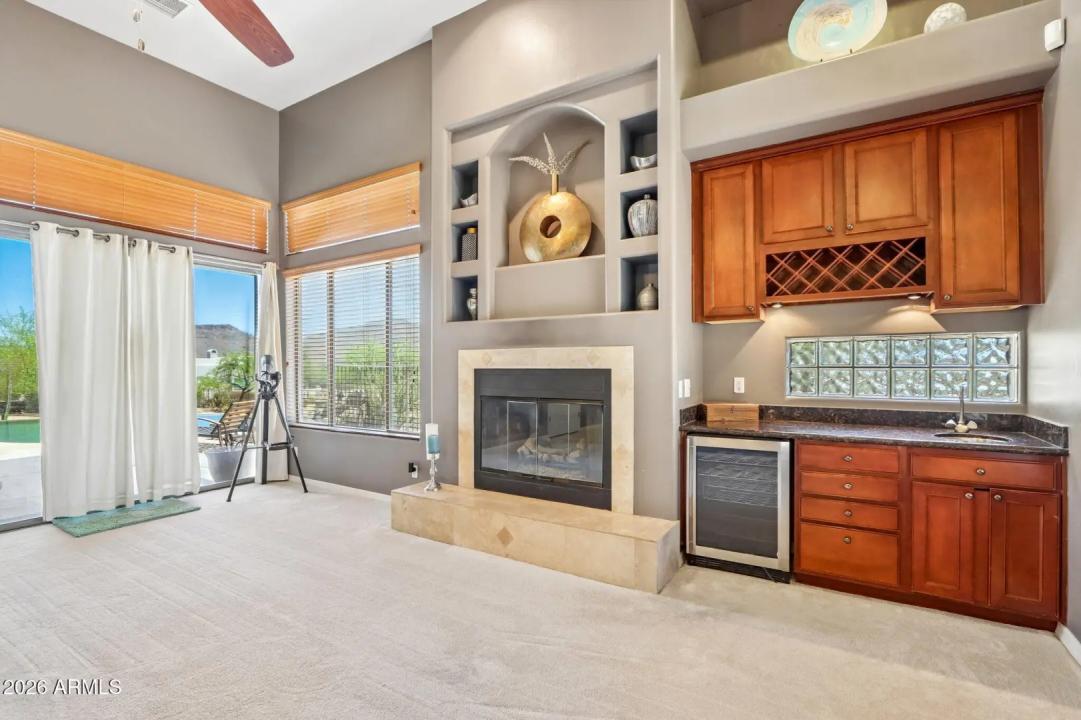Real Estate Picture 18