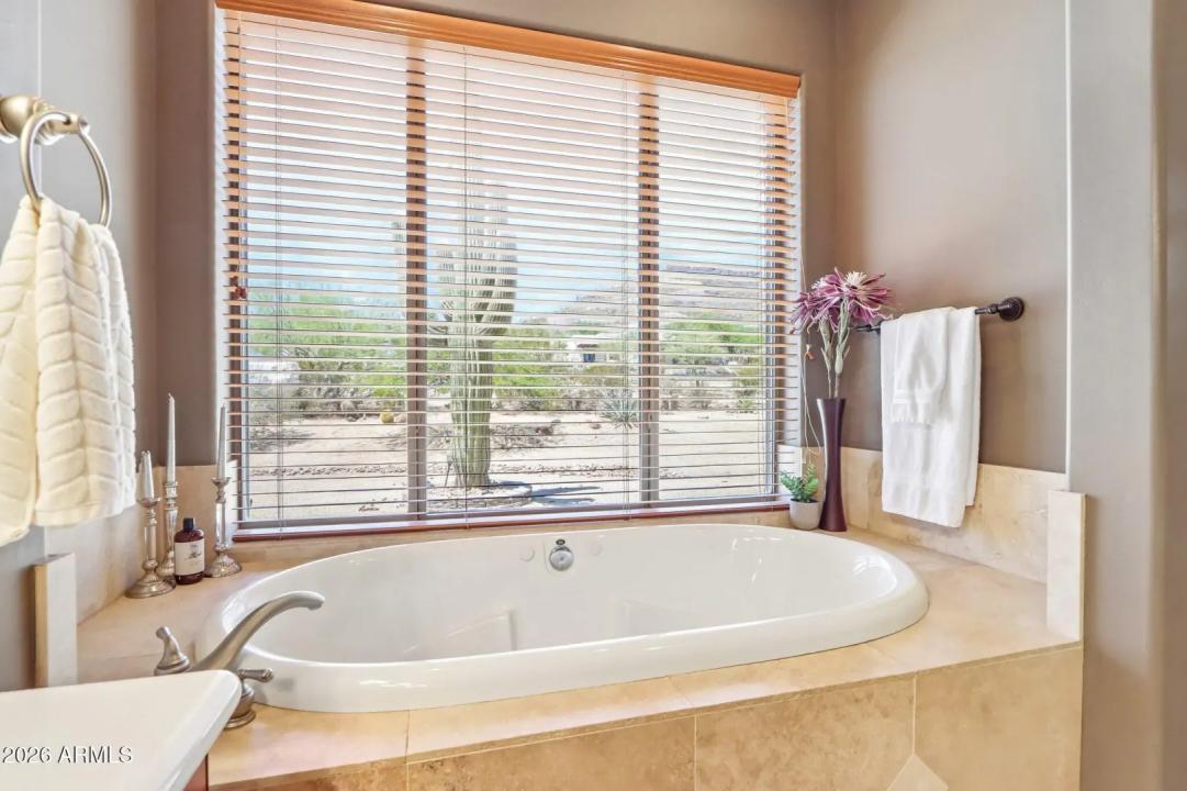 Real Estate Picture 28