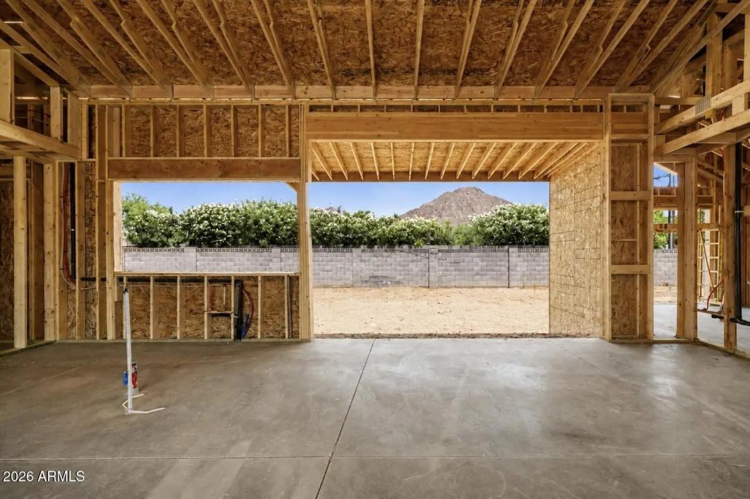 Real Estate Picture 10